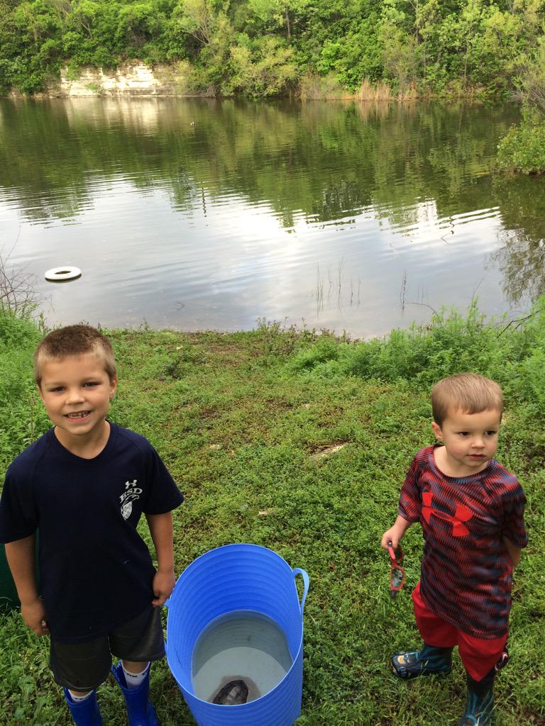 CoachPK42's tweet photo. Turtle Rescue = Complete #TurtleMen #LiveAction @EpiscopalDallas http://t.co/t7EiaSchTR