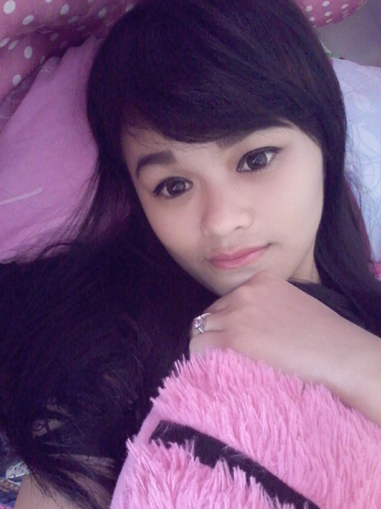 RidwanGiday's tweet photo. My wife ♡ http://t.co/w1rzGDxPvY