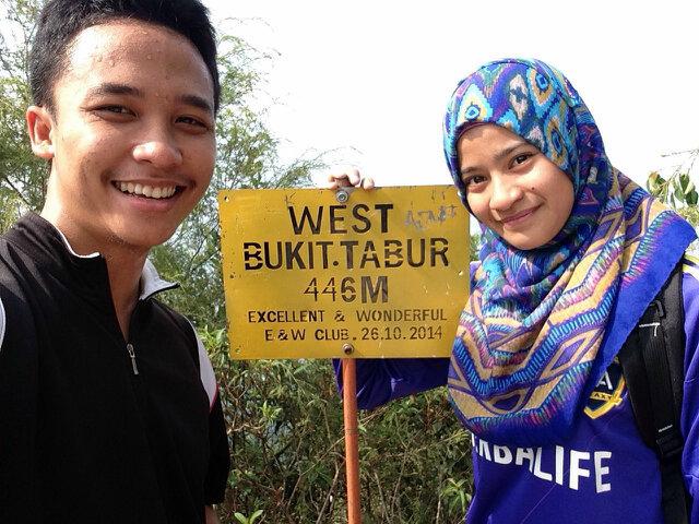 svkxsvkikv's tweet photo. #ptg tadi punya cerita \(^o^)/ #berjaya kami tawan..trek mmg thorbaik !!!!!! #MFAtraining #taburwest :) http://t.co/o60qsgRhaX