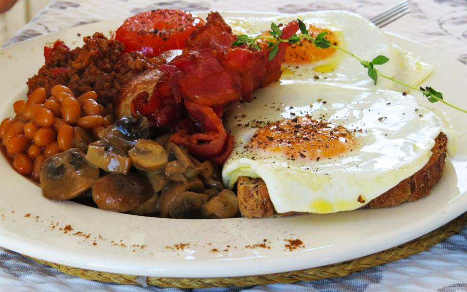 WesternCapeGH's tweet photo. Best breakfast in South Africa #GordonsBeachLodge #beachfrontaccommodation #Gordonsbay http://t.co/nnwRrHxDZZ http://t.co/8f4aR2Sorw