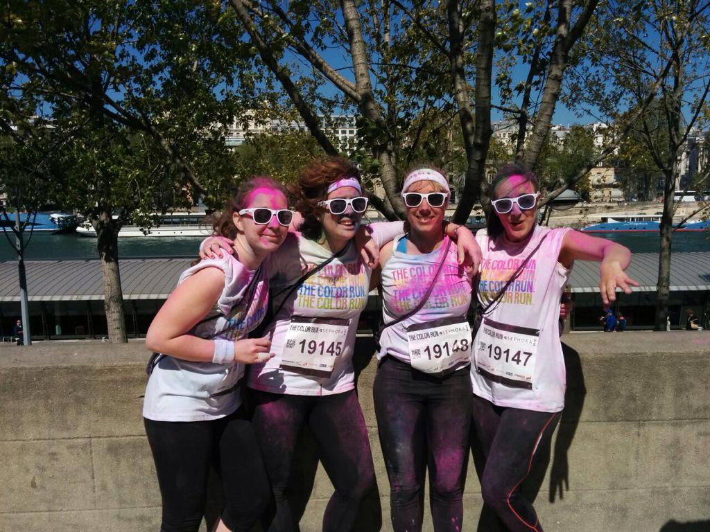 Les Cockerelles à la #ColorRunParis !!! @ParisCockerels <a href="/FemmesDeSport/">Femmes de Sport</a> <a href="/Belushis_Paris/">Belushi's Paris Canal</a>