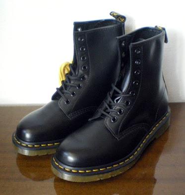 Dr.Martens 1460 BlackSmooth
Size: 39 &amp; 41
New+Box
Harga: 1.6jt
Sms/Wa: 085720008777