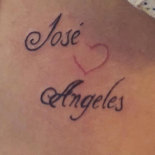 rociito2404's tweet photo. Mis tatu 💃💃💃 y los nombre de las dos persona k me a dar la vida y me lan dao os kiero papis http://t.co/xtGjKGzePf