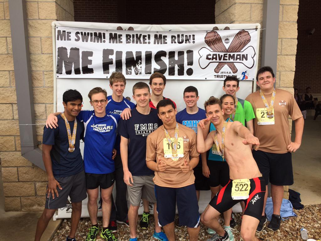 FMHS_Tri's tweet photo. The FMHS Tri Team after Caveman!! http://t.co/lsa7DYgFuL