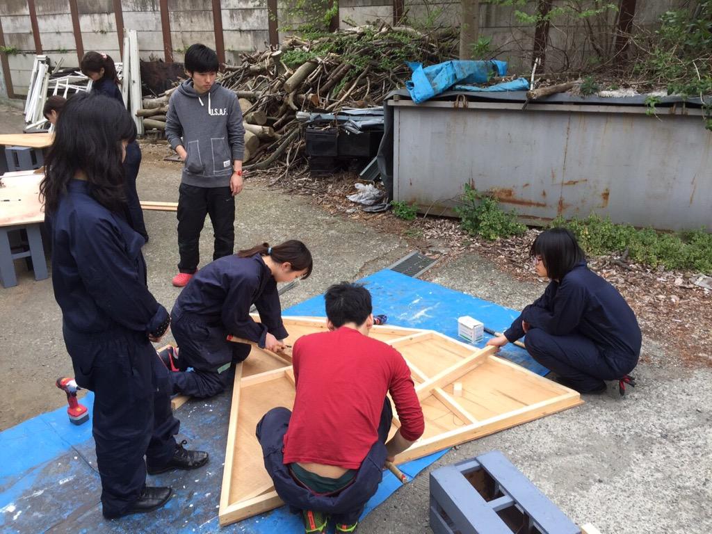 mp_2015's tweet photo. 本日のS&P!!!!
OBOGのヘルプもお借りして真剣に取り組んでおりました!
リハ後も作業続けるひたむきさが素晴らしいセクションです\(^o^)/
#MP15
#themagicmonkey http://t.co/sJ7mZMEZtB