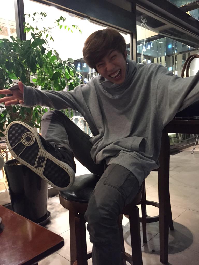 CC9kasqUIAIHmWB.jpg:large