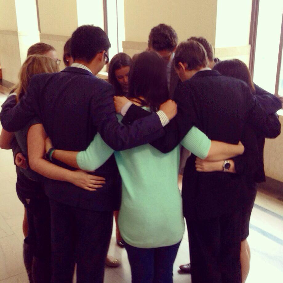 Round 4, Northwestern A up against Duke. Last team huddle for Team Targaryen. Here we go...