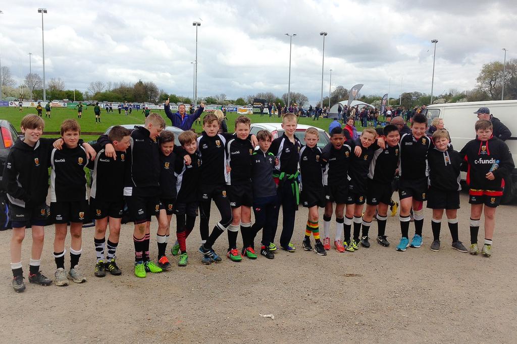 stevie_five's tweet photo. @ColchesterRFC U12s festival win at Ipswich. Great teamwork like the 1st XV! Spot the 'Dad photobomb!' #embarrasing http://t.co/8AmiiFBYlw