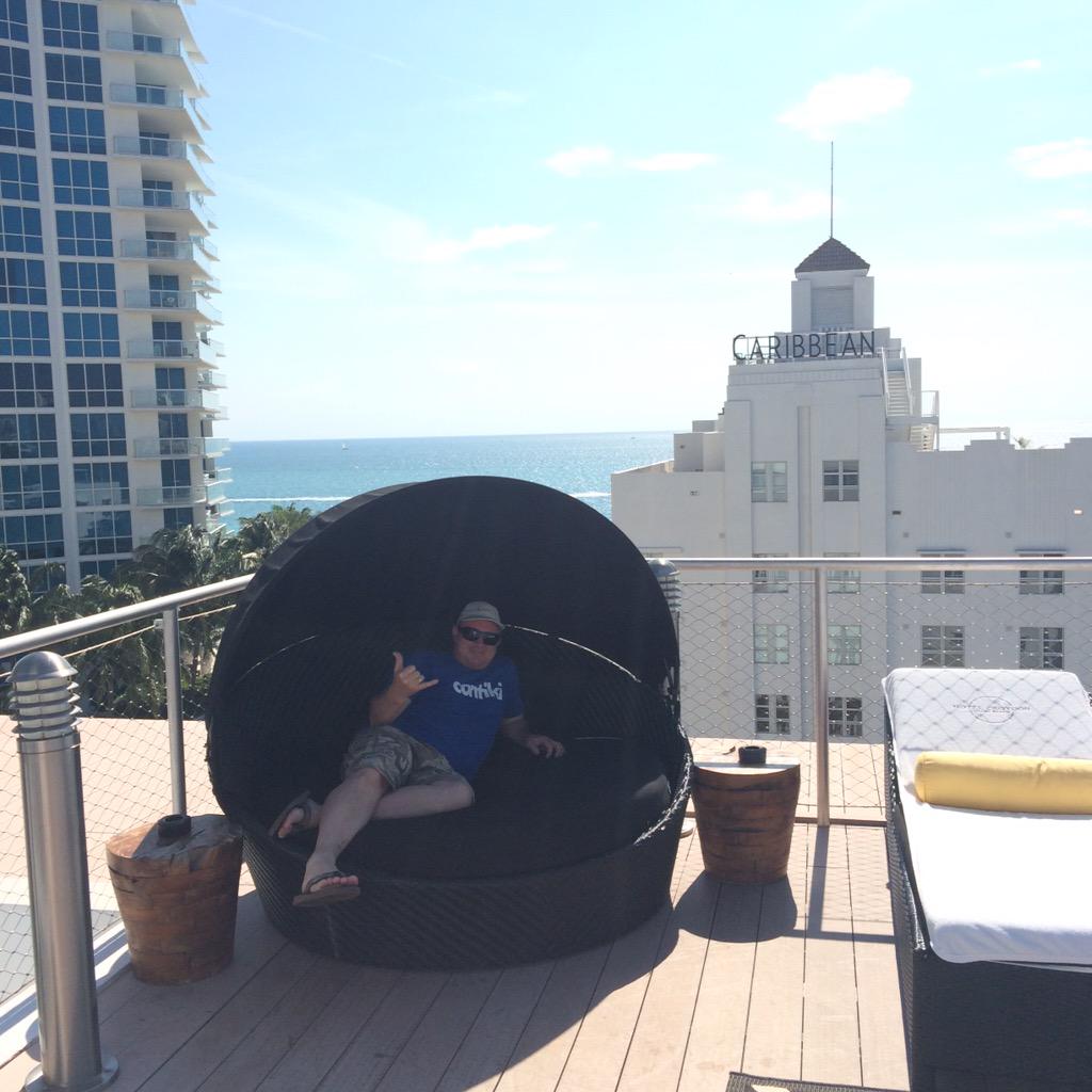 Jimmy_Contiki's tweet photo. #Contiki driver Ricky lounging out in South Beach!! #grandsouthern http://t.co/cd5nACSQeX
