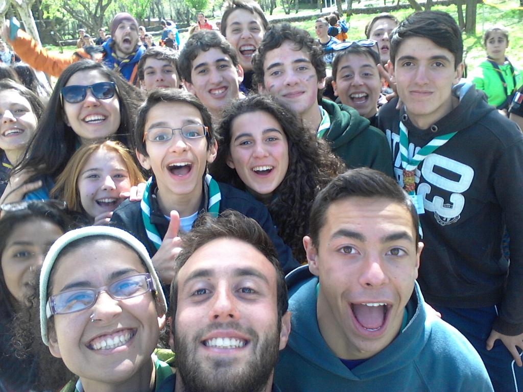 lujan_102's tweet photo. Cerrando el #InterEscultas por todo lo alto! Disfrutando del escultismo y conociendo gente! #HeimdallMachaca http://t.co/iHYMsusldT