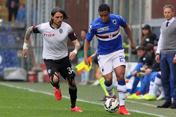 #SampCesena Avanza Muriel ante Cascione. Luis se perdió un gol increíble en el PT y no estuvo preciso en el juego