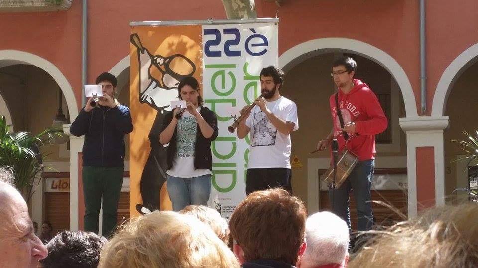Xalocs ens vam estrenar tocant al Dia del Graller i avui hi hem participat per cinquena vegada ja. Gràcies @grallers
