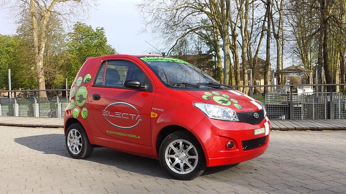 eautoguru's tweet photo. http://t.co/X2KjGo6AJT
#nevo #electasol #EV #test #Sisak #Zagreb #electa http://t.co/GXap1TUPHp