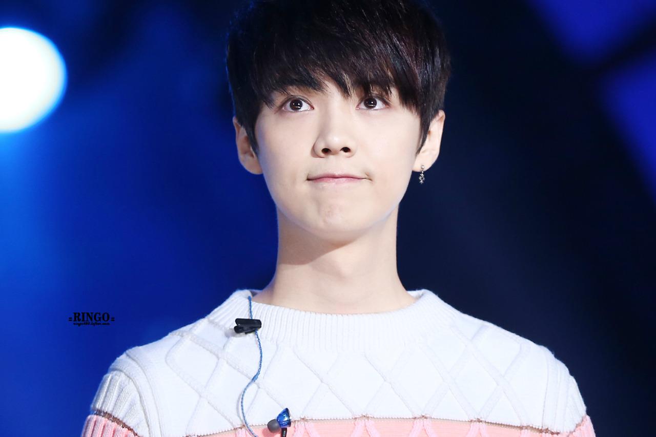 I always wish you the best. I only want you to be happy and healthy.
Happy Birthday Lu Han! 