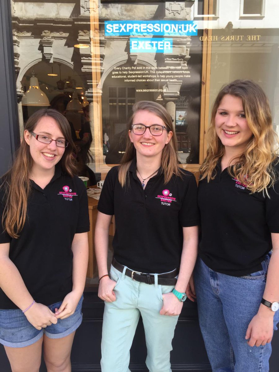 SexpressionEx's tweet image. Volunteers looking lush outside @LushExeter!