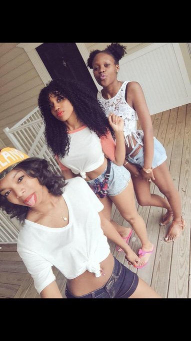 Watch brit.'s leaked NSFW photo on TwXstars