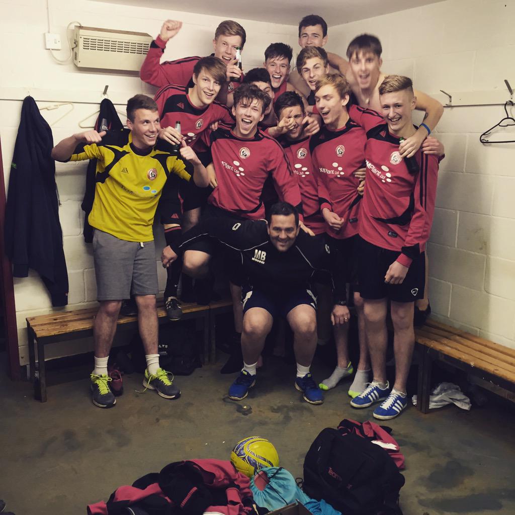 JakeRobinson69's tweet photo. @HarrowbyUnited @coltsCTID  LEAGUE CHAMPIONS! Get in boys❤️❤️ http://t.co/7KDR0ECuVa