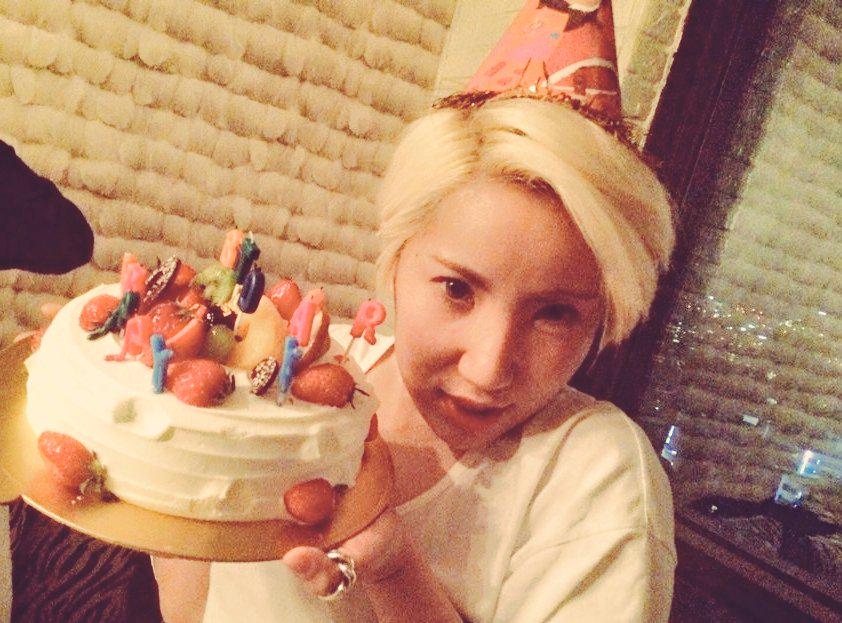 킴서현님이 만 29세가 되셨습니다. 앞으로도 철없이 신나게 살게해주세효! 히힛.