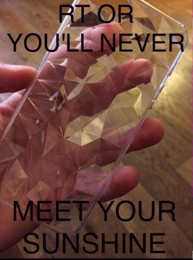 Esmee198's tweet image. Omg hier staat nils zo leuk op😻😻