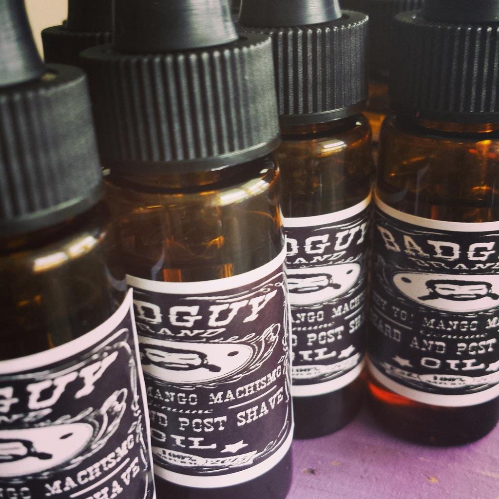 BadGuyBarbers's tweet photo. Making more Badguy brand beard oil. Black labels look damn sweet! #beardoil #beardcraft #manly #manclub #homemade http://t.co/ATHMDR8Z3b