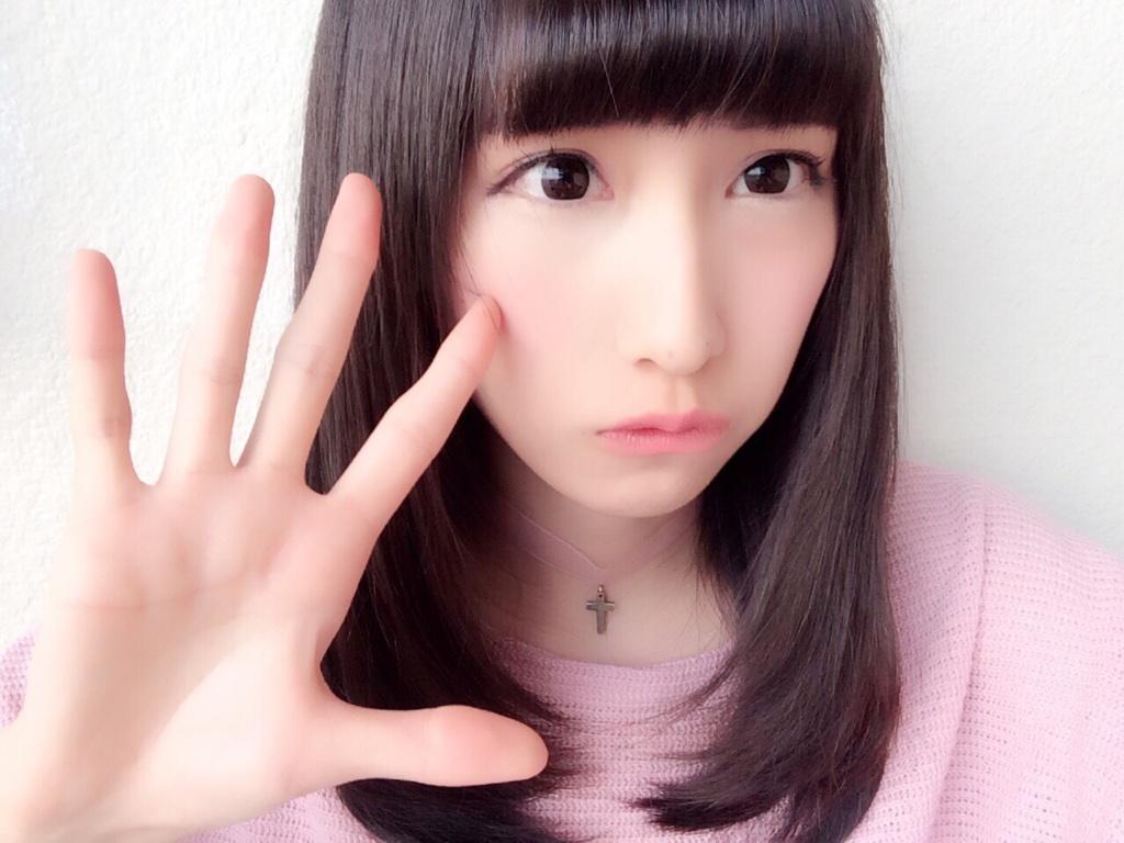 よっつん ファイトだよ 在 Twitter 上 P P P Pixsionのしーちゃんの手綺麗すぎ てか指長すぎ 羨ましすぎー 手フェチの人はrt 手が大きい女性rt ちょっとでも興味ある人rt Http T Co Mdhynsp8zm Twitter