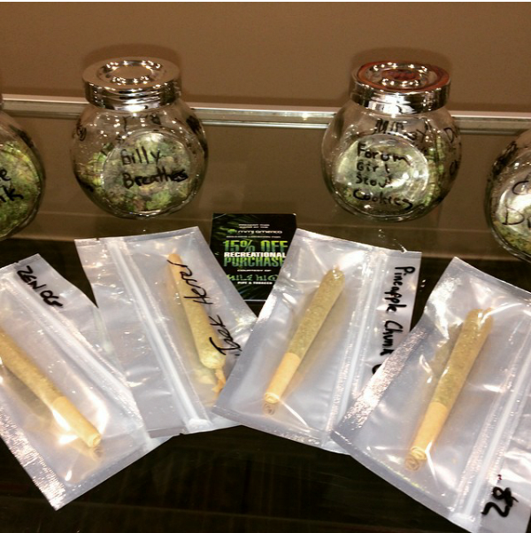 MMJAmerica's tweet photo. #TwoJointTuesday- Rec #joints 1 for $14 or 2 for $24 http://t.co/GD151zyP6T