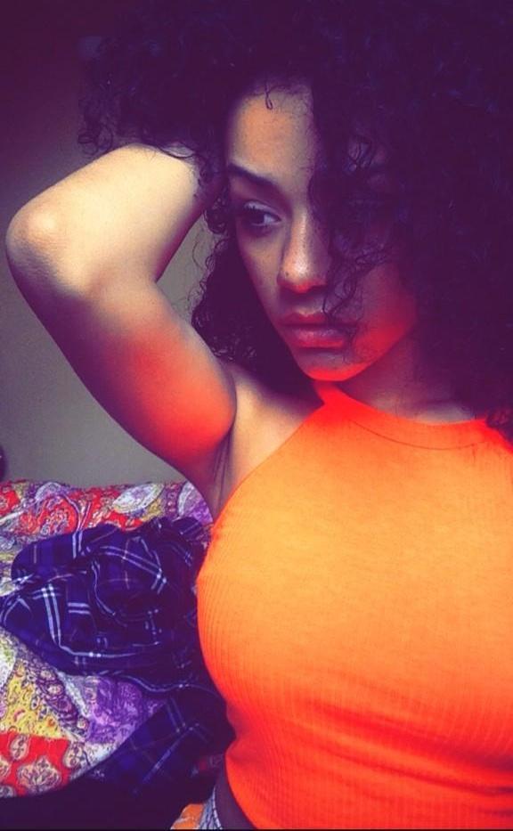 Shereen_offic's tweet photo. Trying to be sexy like.... http://t.co/OWoJ9ZOphF