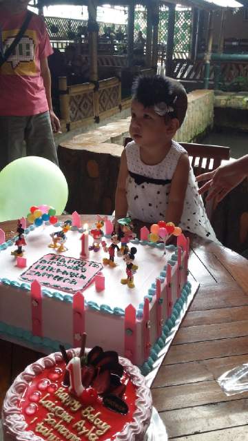 lithuaniea's tweet photo. 01-03-2015 b'day princess mamih :* http://t.co/p1ZkcaG9nv