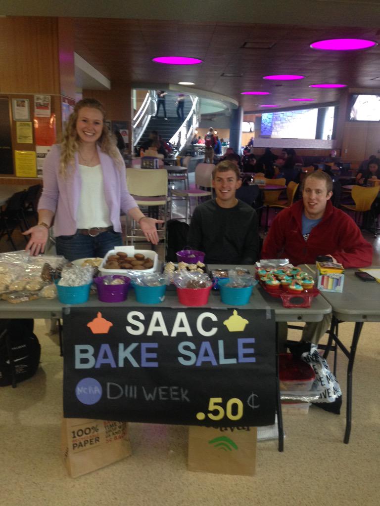 UWECSAAC's tweet photo. Come check out all the sweet treats at the SAAC bake sale table in Davies today from 10-2pm! http://t.co/RYqTy8PhtJ
