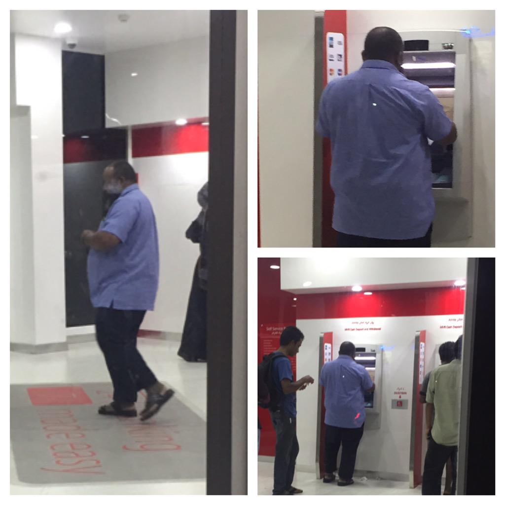 affante's tweet photo. @ShImranAb Adhaalath partyge dr iyaz men mihaaru ATM in araanuganevey. #ReloadGang http://t.co/Qx6g9g4UNT