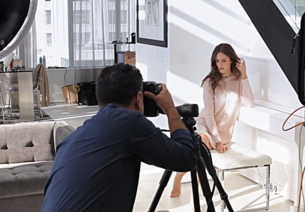 Chatelaine's tweet photo. Video: Go behind the scenes of our comfy-chic May fashion shoot @CosmoToronto: http://t.co/LwjHFOZw9E http://t.co/qIeOHJrAFF