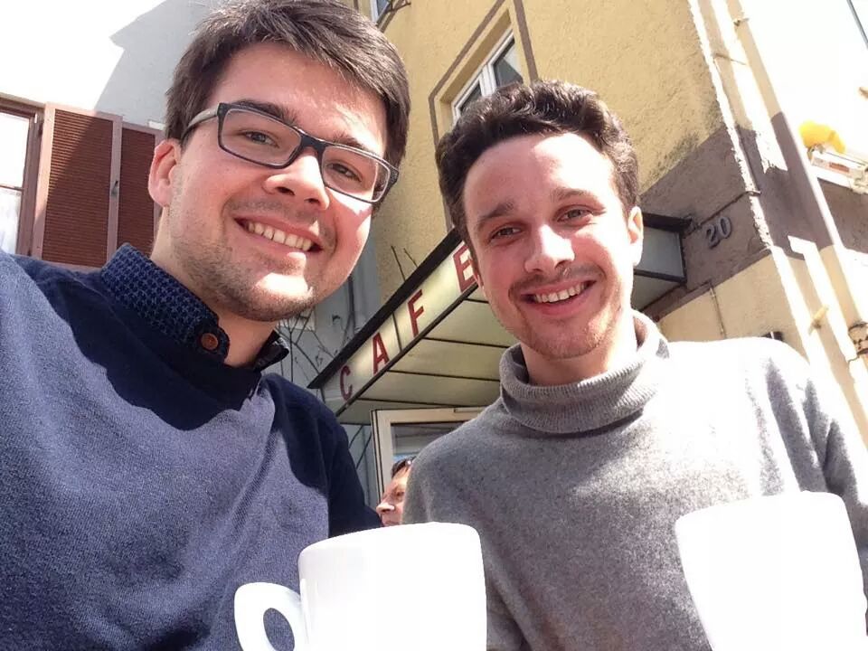 palmermalzer's tweet photo. Espresso nach guter Besprechung - Die Agentur ist glücklich und zufrieden! http://t.co/O4yHEkBmwx