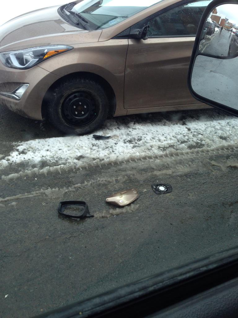 hfxtraffic's tweet photo. RT @mean_jean79: @hfxtraffic The result of bad parking or bad driving? #SpottedAtDal #Parkinglessons http://t.co/XcUbCdEMPq