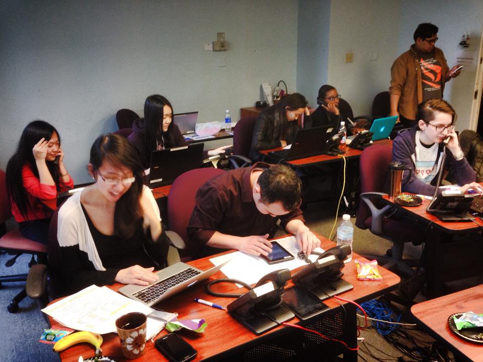 AAAJ_Chicago's tweet photo. Phonebank operation is going strong! #ChicagoElection2015 #BuildingAsianPower http://t.co/Nai5OQogIM