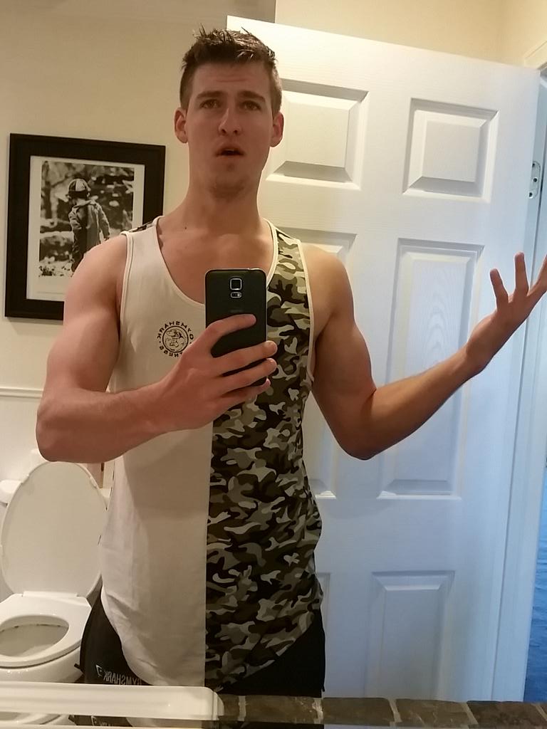 ChrisHasGame's tweet image. Goodmorning ya'll can't wait to put out fresh content with my boy @FaZeFakie but not as fresh as this tank top doe