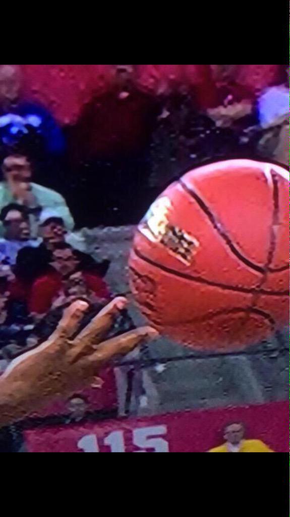 SportsComedy_'s tweet photo. All Justice Winslow had to do... http://t.co/jGrBfUrO8N