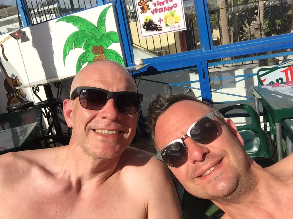 PhilZoidSmith's tweet image. Tackle shop #bitdrunk 😳🍻