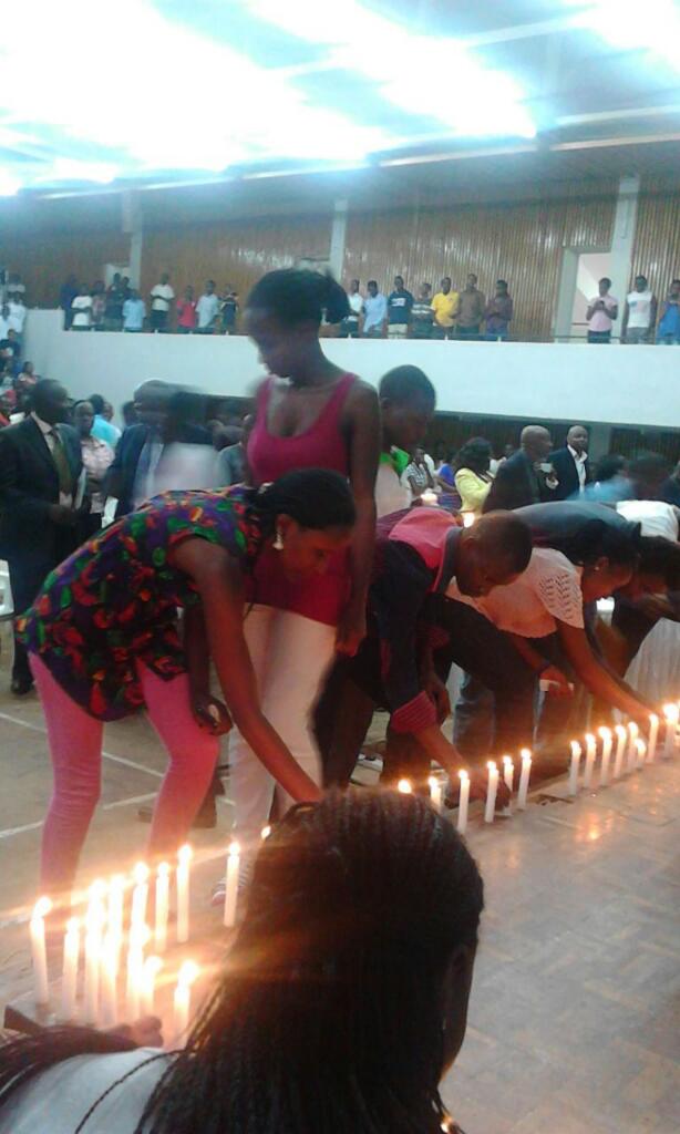 2Mkei's tweet image. Jkuat lights candles for the fallen Garissa University students
#ripcomrades
#147notjustanumber