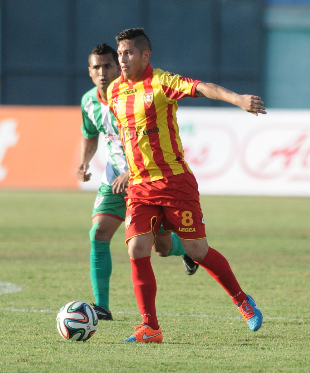 AraguaFC's tweet image. Parra: "Sabemos que dependemos de nosotros para clasificar" araguafc.com/noticias/post/… #VamosAFC