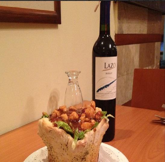 QueHayMaracaibo's tweet photo. Es día de ir por una deliciosa «Ensalada Thai de Camarones» de @frogsrestaurant ¡Te encantará! http://t.co/re6SaizMhl