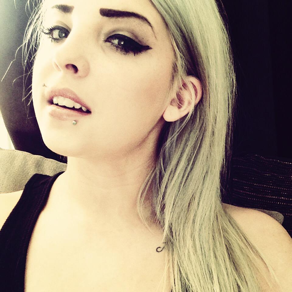 ModelJessieG's tweet photo. Don't be sad because it ended, #smile because it happened. #LifeWithoutSpiceIsLike #betruetoyourself #loveyourself http://t.co/tqGSYUWsah