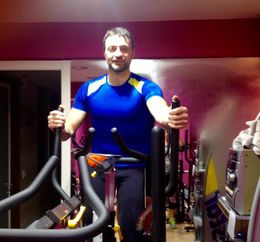 AncondeConde's tweet photo. Tarde de #fitwalking a disfrutar!!!!! http://t.co/JDDHzaXwEF