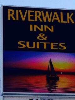 RiverWalkInns tweet picture