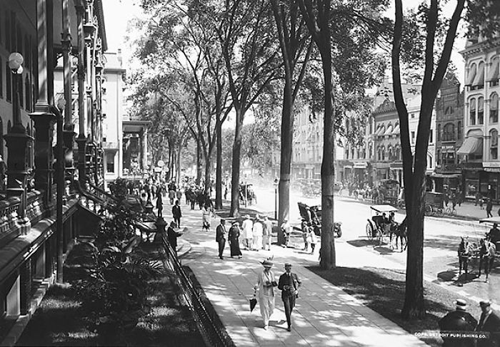 SaratogaWater's tweet photo. On this date in 1915, #SaratogaSprings became a city. Happy 100th birthday to our hometown! #SaratogaCentennial http://t.co/seQCE7bfMK