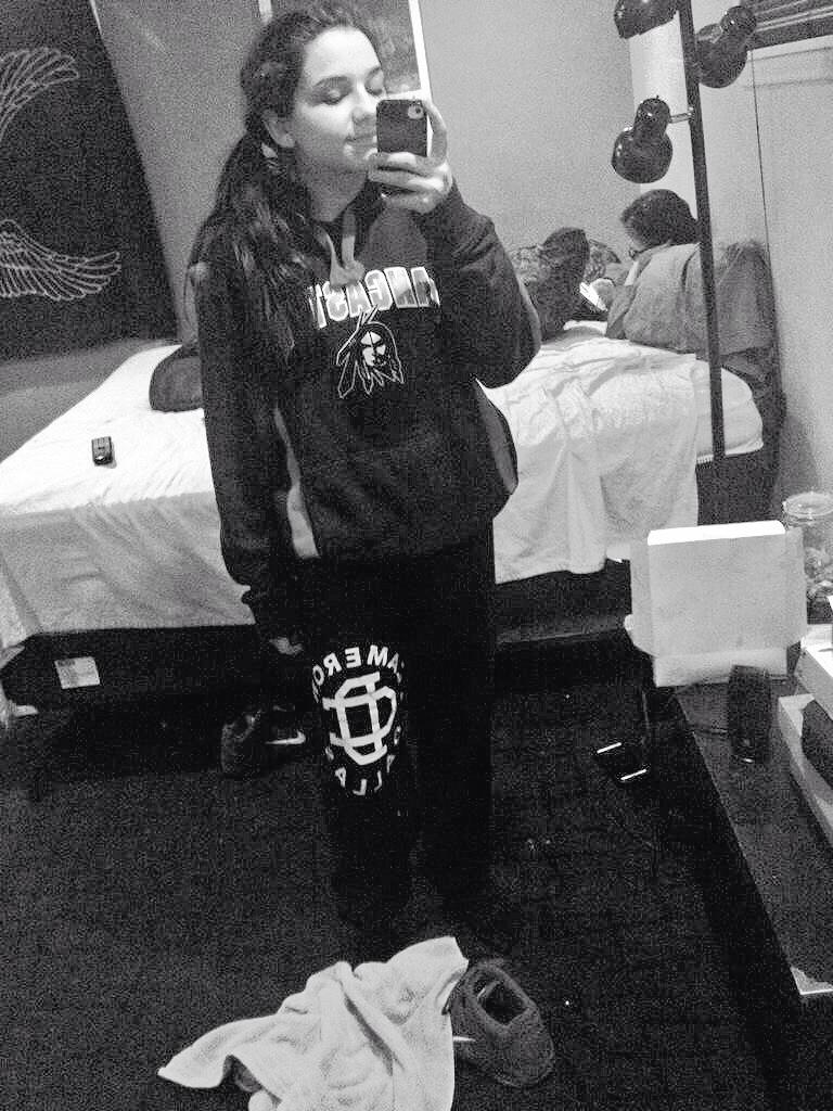 lolldes's tweet photo. love my boyy😘 #camsmerch @camerondallas @26MgmtTeam http://t.co/h7Lk6NQIA6