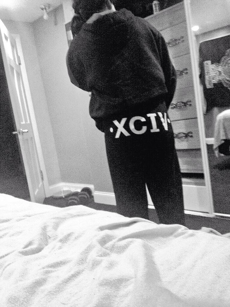 lolldes's tweet photo. love my boyy😘 #camsmerch @camerondallas @26MgmtTeam http://t.co/h7Lk6NQIA6