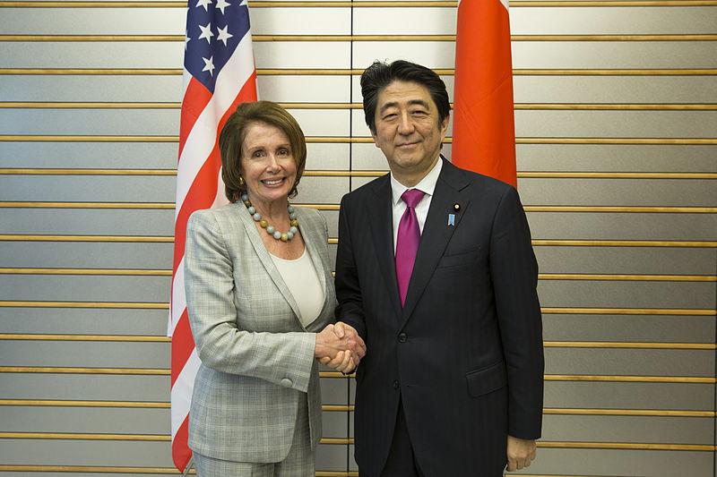 Character_Media's tweet photo. Shinzo Abe expected to mention "comfort women" issue during U.S. trip, says U.S. congressman. http://t.co/D9aR9SqLTZ http://t.co/PXwPbzLVU1