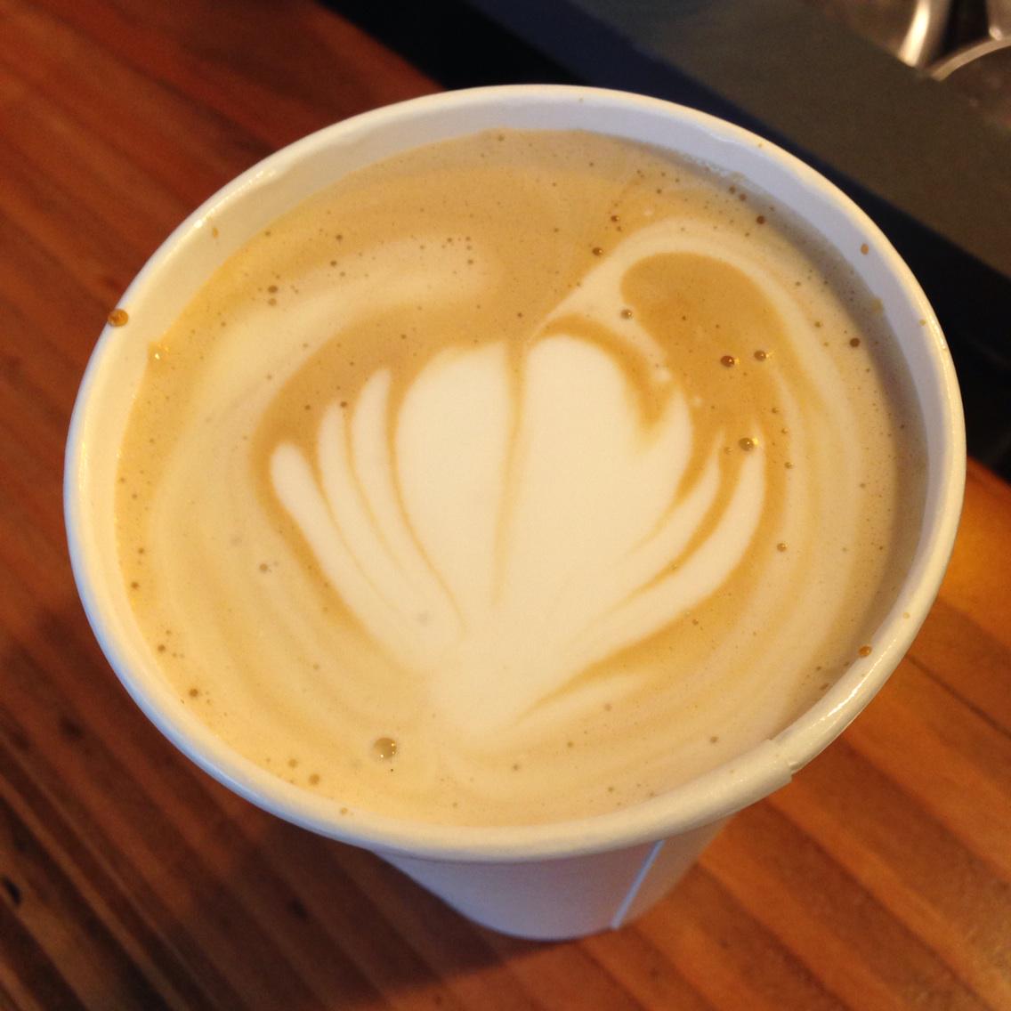 MarcusMtom's tweet photo. Jessi's latte art #sodo8 http://t.co/hE81ZqKQ2y