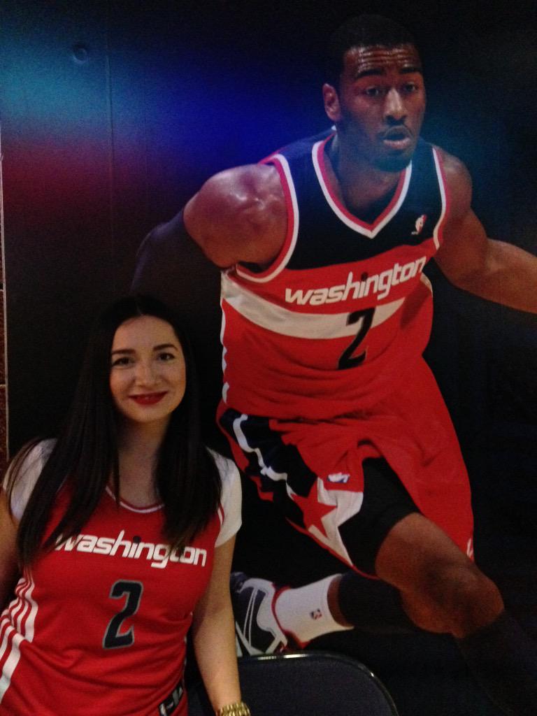 pia_lactea's tweet photo. First pic "together" lol 😍😜😱 @JohnWall @WashWizards #JohnWall #WasWizards #VerizonCenter http://t.co/syz7fVdtMw