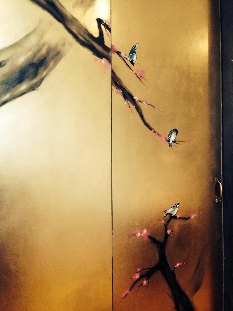 jodyartbristol's tweet photo. Japanese screen doors painted for @PW_Apartments today. http://t.co/08n2ZQnUd4
